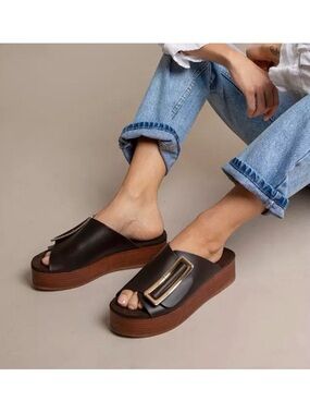 Kelsi Daggar Dover Black Platform Sandals / Slides